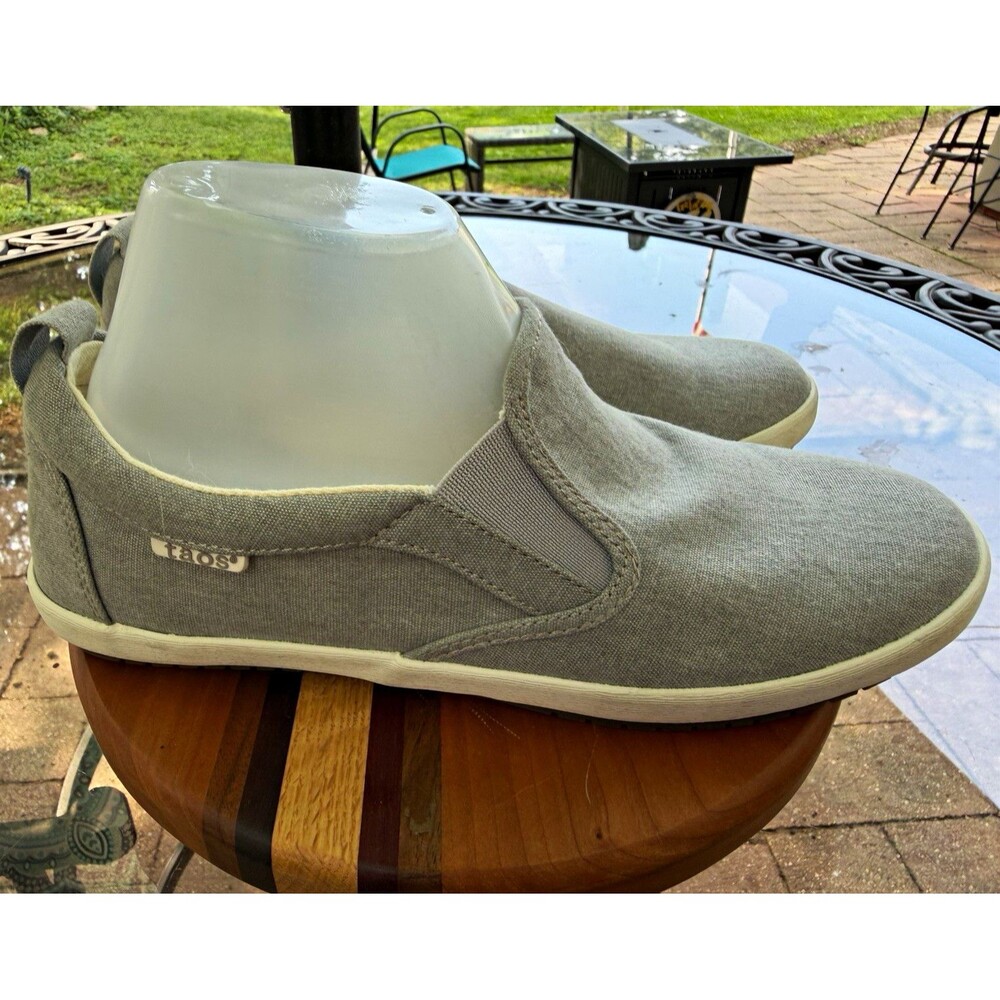 Taos Mens 9 Gray Canvas Slip On Comfort Casual Shoes Round Toe